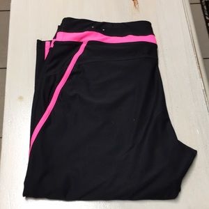 3/$40 1X Women’s/Black/Pink/Xersion/Workout Capri